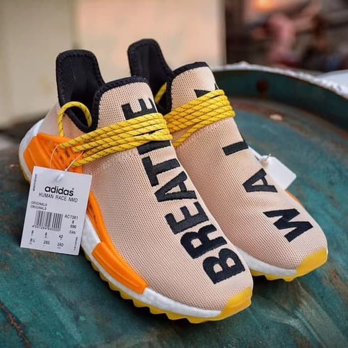 sepatu adidas human race