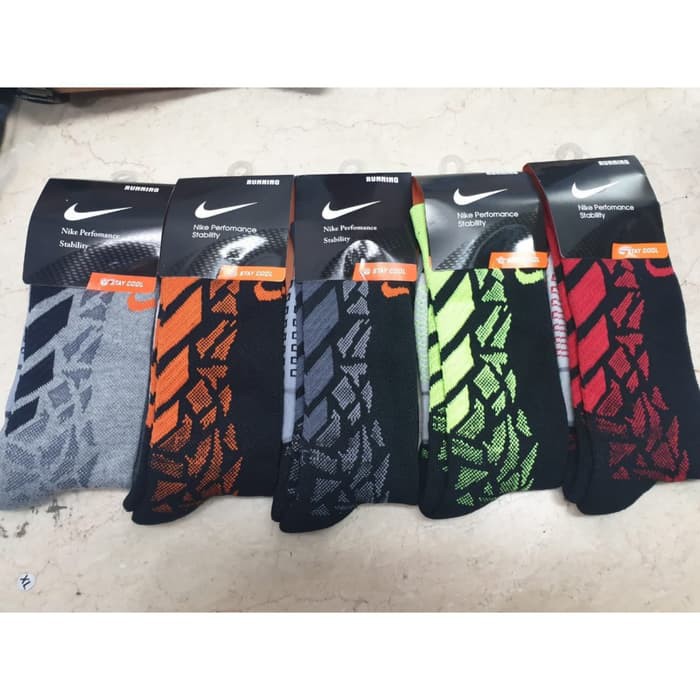 KAOS KAKI PENDEK OLAHRAGA / RUNNING / BADMINTON NIKE PANAH IMPORT