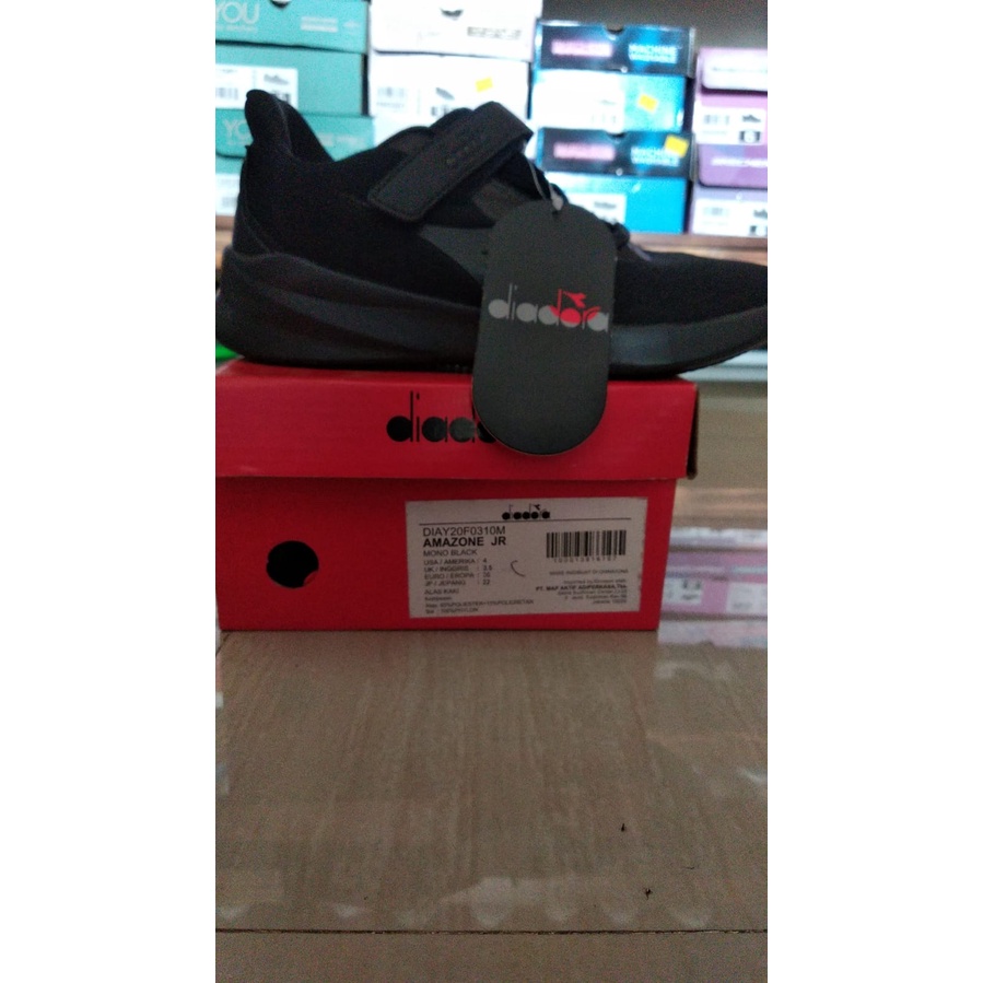 diadora amazone jr