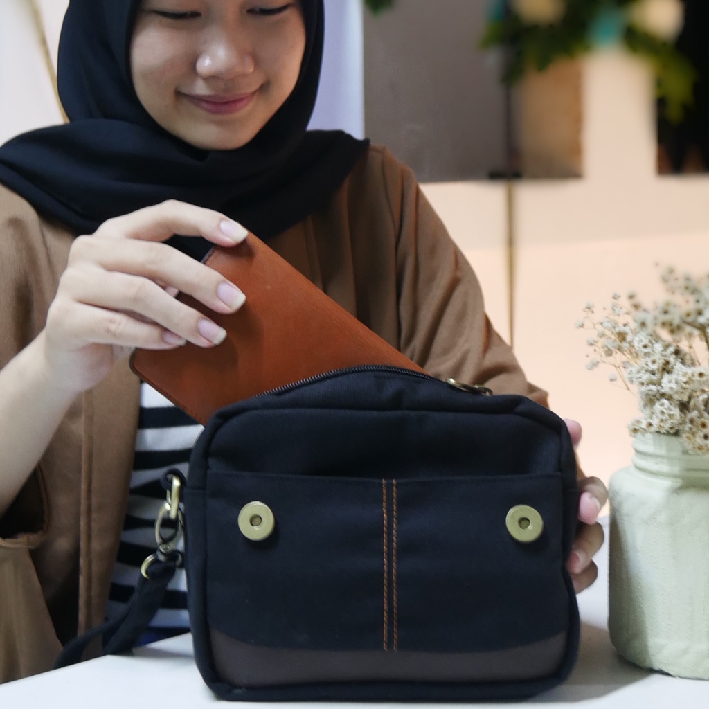 BUCK UP BLACK |ManNeedMe x URBAN| Tas Pouch Bag Pria Wanita Hand Bag ORIGINAL