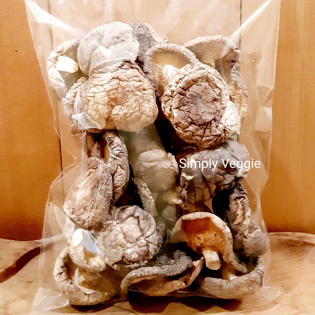 

Jamur Shiitake L 100g / Jamur Hioko Kering / Dried Shiitake Mushroom