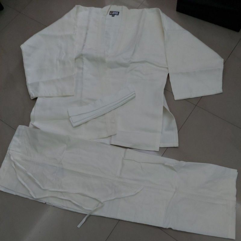 BAJU JUDO KARATE