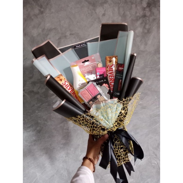

❤️ H-Day ❤️ Buket Bucket Bouquet Snack | Silverqueen | Cemilan | Hampers | Ulang Tahun | Ultah | Happy Brithday | Party | Valentine | Imlek | Valentin | Silverquin | Box Ultah | Hadiah |
