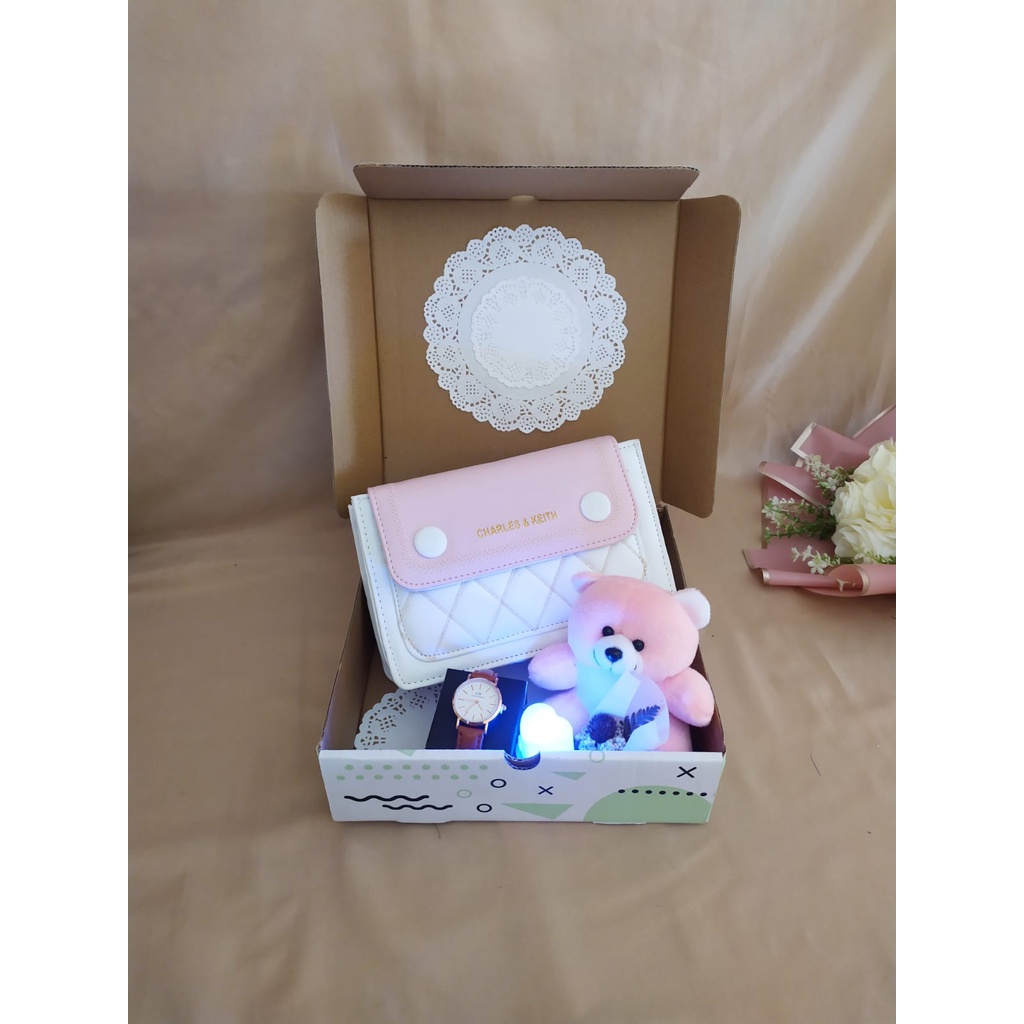 

kado ulang tahun untuk cewek