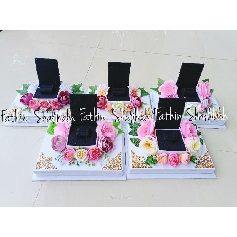 kotak set perhiasan mahar seserahan kalung,gelang, cincin & anting