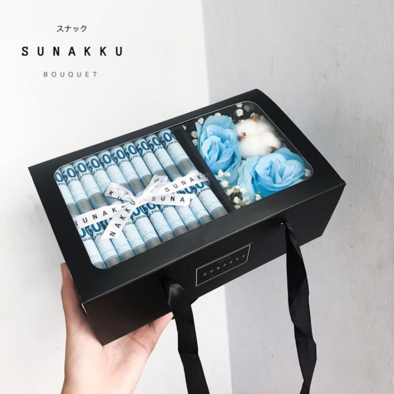 MONEY FLOWER SQUARE BOX Valentines Hari Kasih Sayang Bouquet Graduation Doll Hampers Hadiah Kado Wis