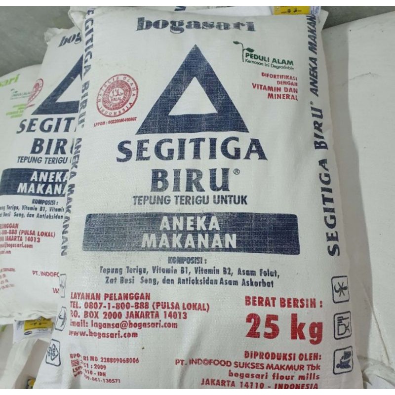 

Tepung segitiga biru 25 kg