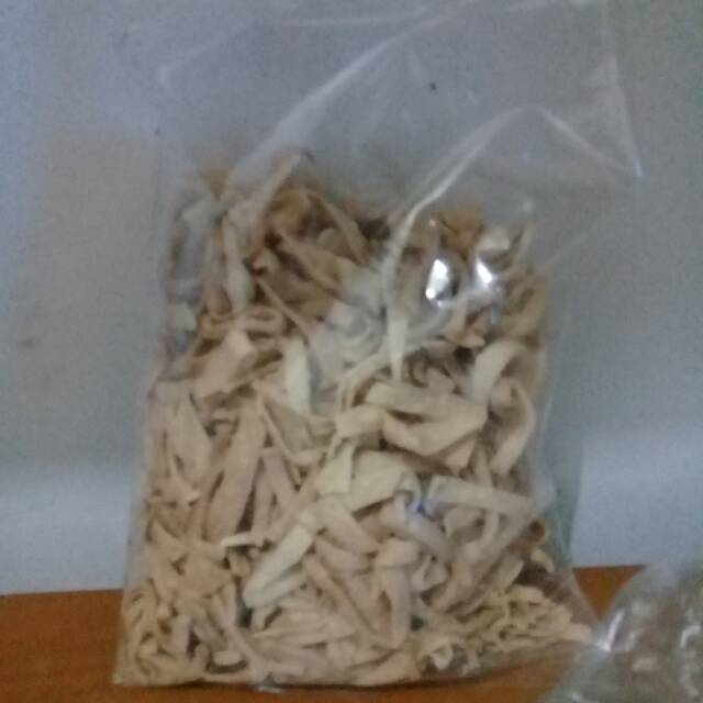 

Keripik krispi rasa susu