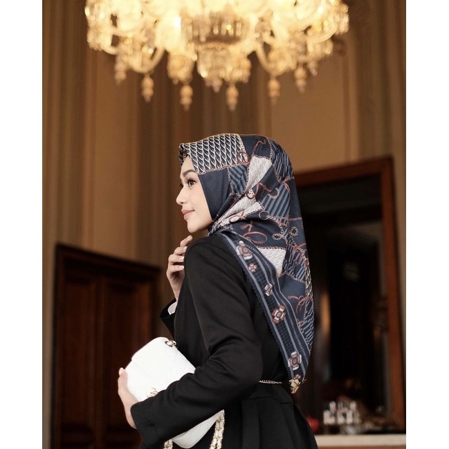 READY MONOGRAM SERIES BY VANILLA HIJAB DAN LIBERTY SCARF BY WEARING KLAMBY