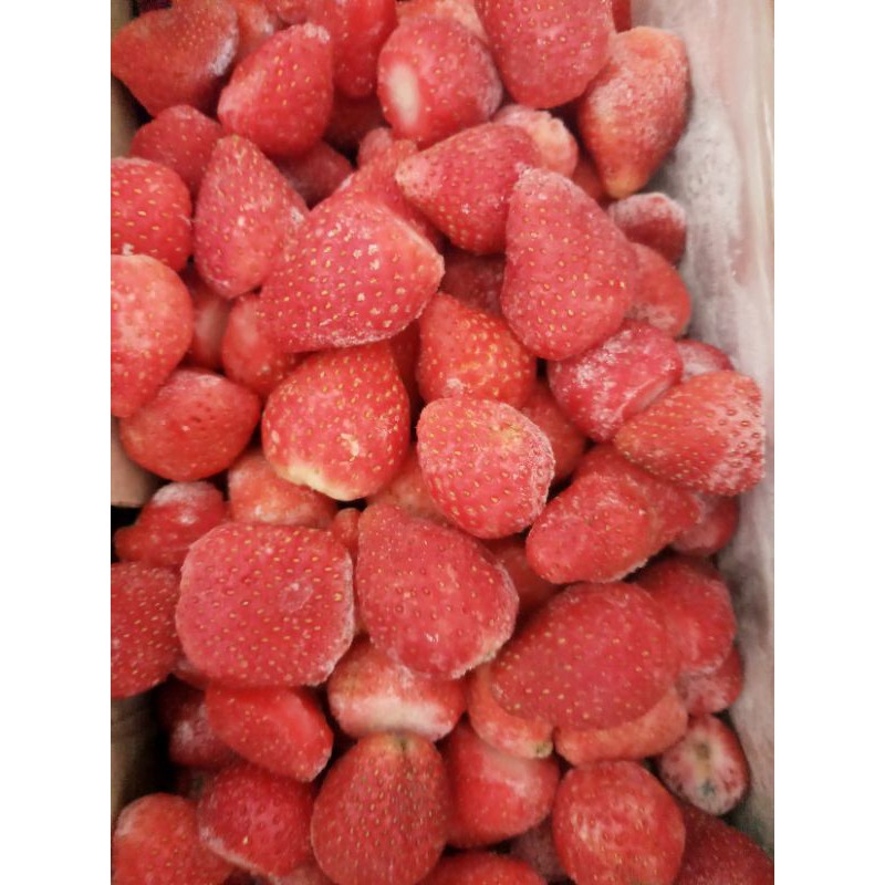 

Stroberi Beku/Frozen Strawberry