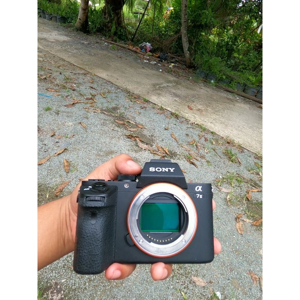 Sony Alpha 7 Mark II / Sony A7II Body Only Fullset -Bekas /Seken