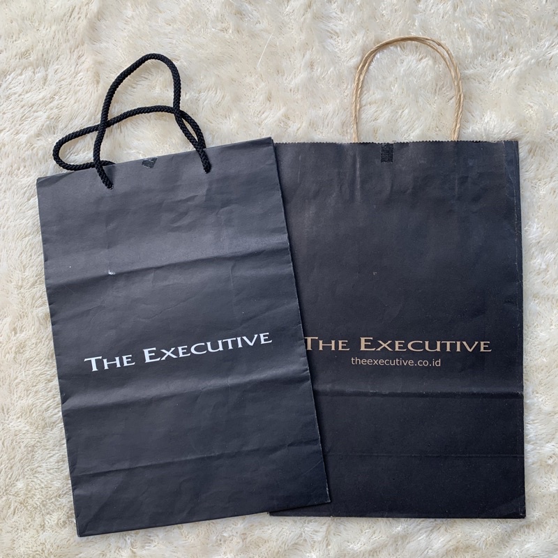 

minimal 2 bebas mix brand‼️ Paperbag The Executive