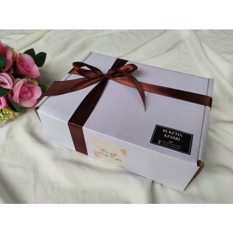 Hampers Hijab Bella Square