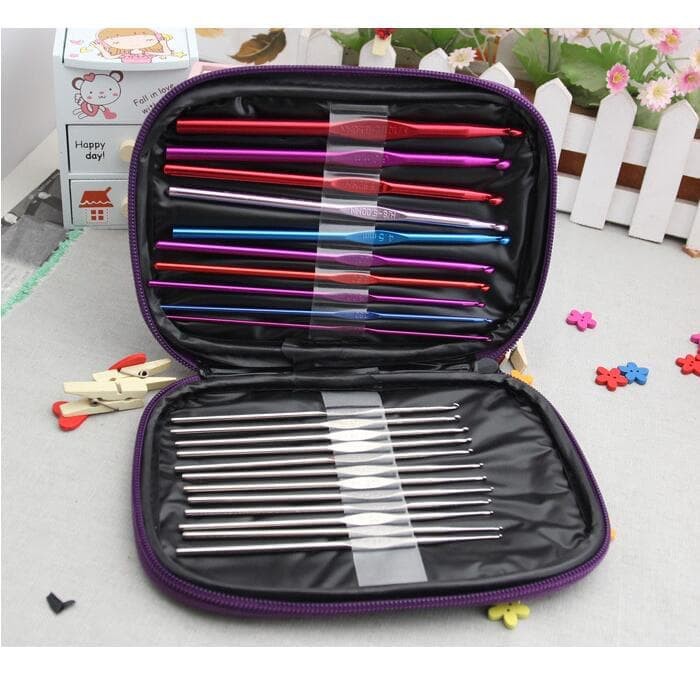 Metal Crochet Hook Set (22pcs)