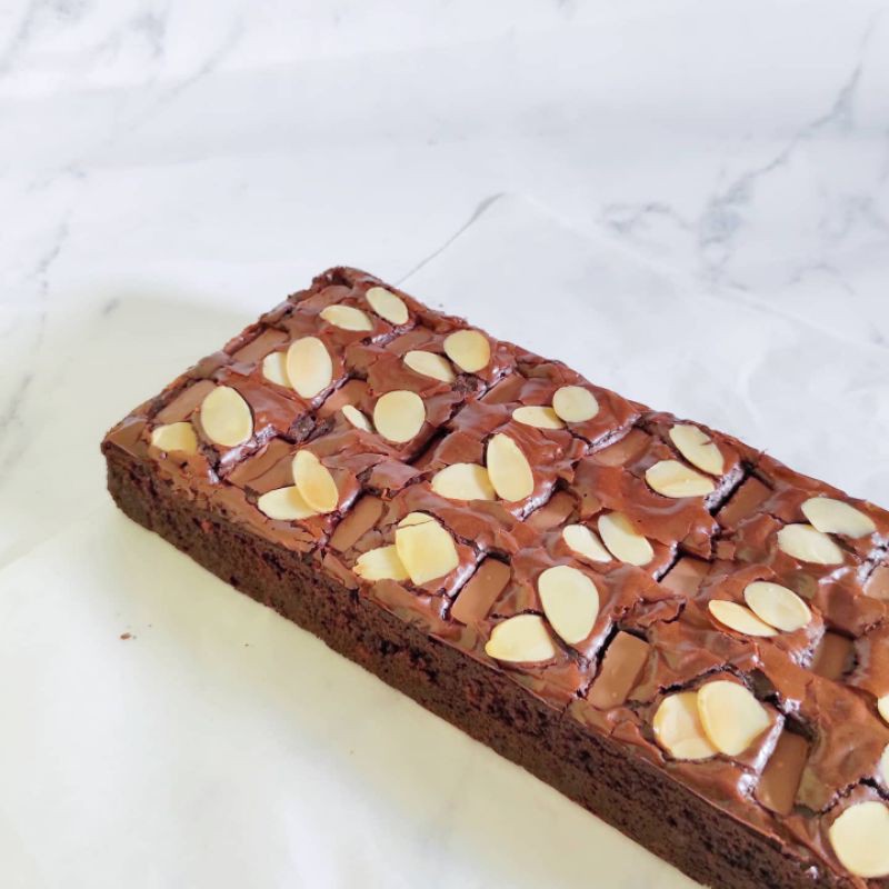 

Cadbury Almond Brownies