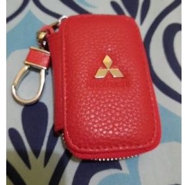 Dompet KULIT Stnk plus gantungan kunci logo mitsubishi XPANDER PAJERO MIRAGE TRITON warna merah