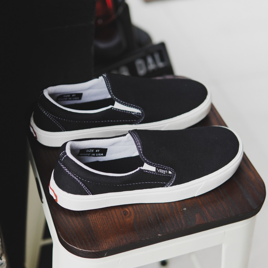 SEPATU VANS SLIP ON MOTIF OG HITAM MURAH