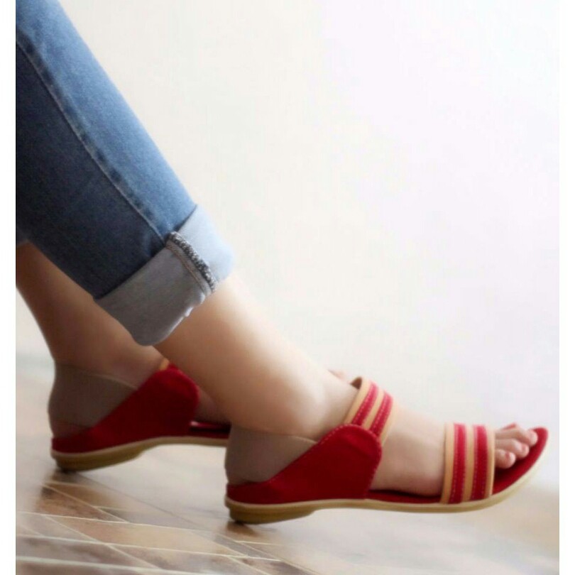 Sendal Wanita Tali suede merah Beach Brown Anti Slip Ringan Nyaman Flat Harga TerMurah High Quality