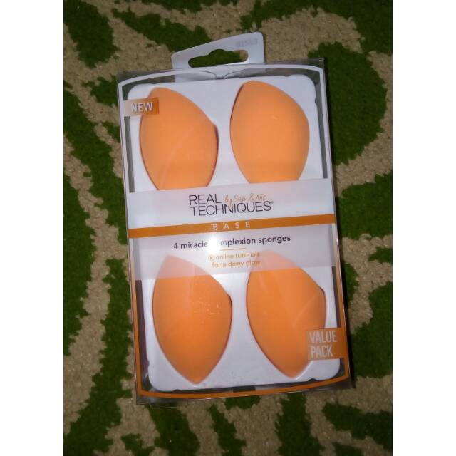 Real Technique miracle complexion sponge
