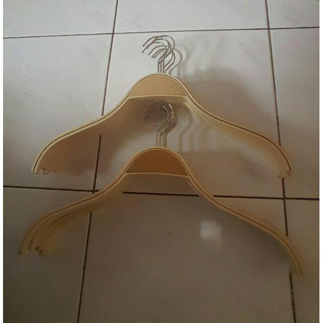 Hanger Kayu KARET Samping