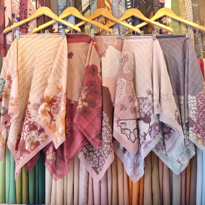 PAKET USAHA HEMAT HIJAB SEGIEMPAT MOTIF PREMIUM TANPA LABEL ISI 10 BONUS 100PCS PENITI