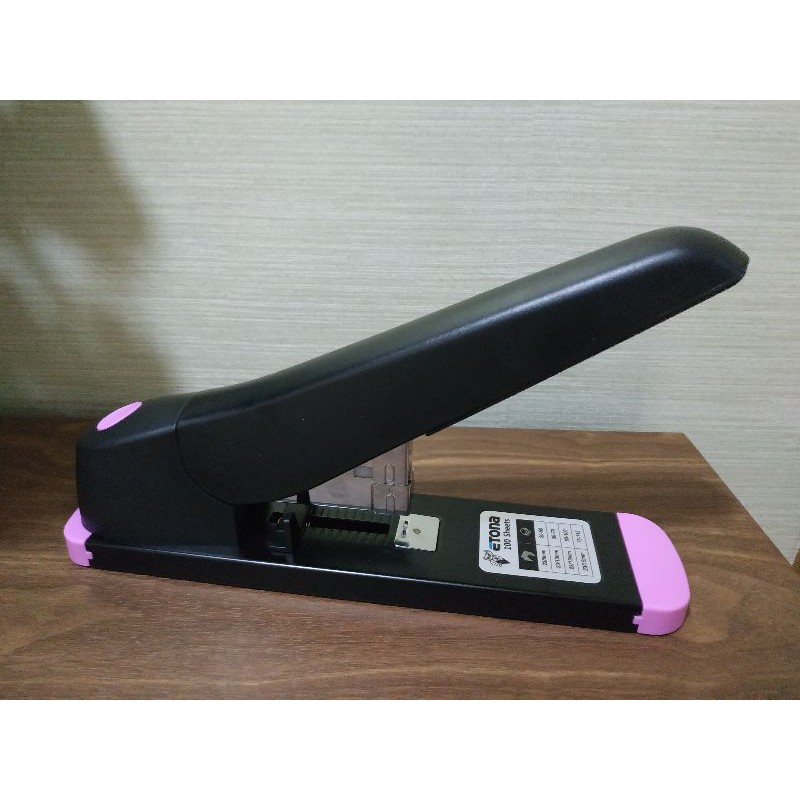 Stapler Etona 110 jekrek 115 halaman. BONUS ISI 1 BAR!BLACKPINK