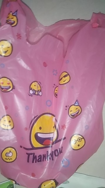 [50pcs] Plastik Packing Olshop Kantong Kresek Ramah Lingkungan Motif Smile 15x31 Cm