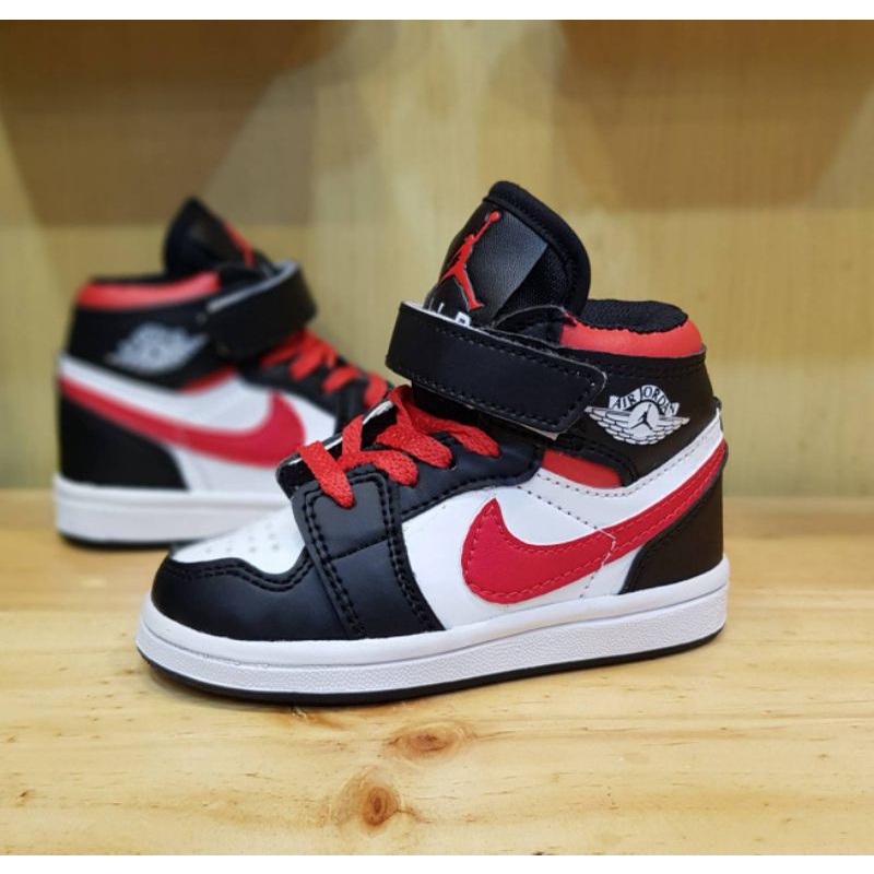 Sepatu Anak Laki dan Sepatu Sneakers Anak Perempuan Jordan Kids Sepatu Anak Laki Laki 10 Tahun Sepatu Anak Sneakers Laki Laki Perempuan Nike Jordan High Grade Original Sepatu Jordan Anak Laki Laki Sepatu Jordan Original Sepatu Anak Laki 1 Tahun