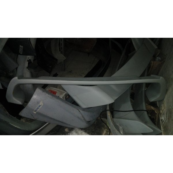 spoiler sedan universal