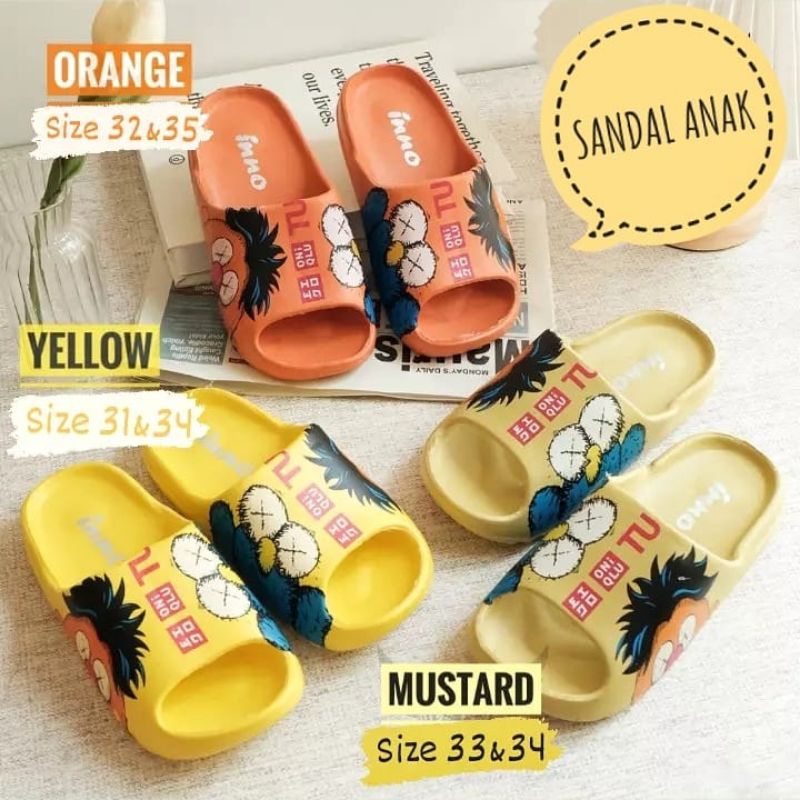 Sandal INNO Sesame Street x Kaws Uniqlo/ Sandal Anak Selop Karet Import