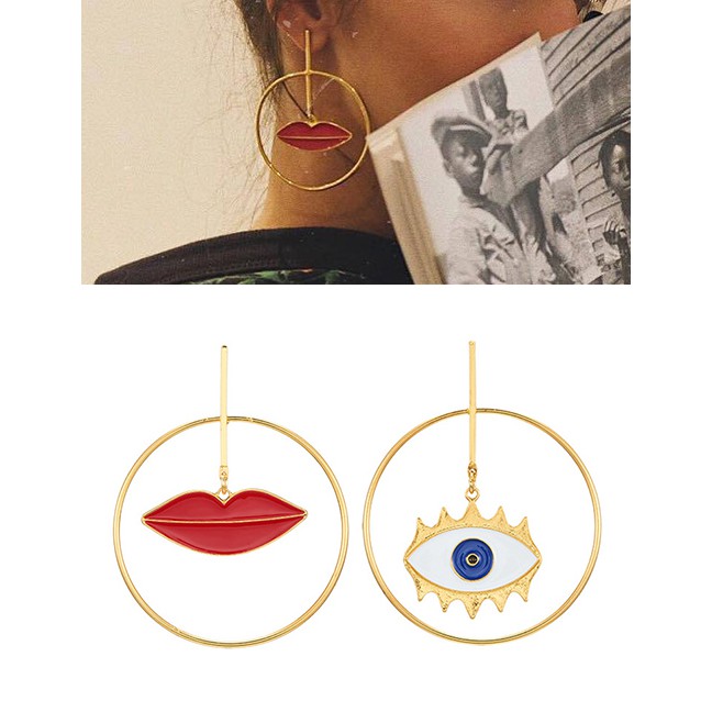 LRC Anting Tusuk Fashion Gold Lip Earrings D07618