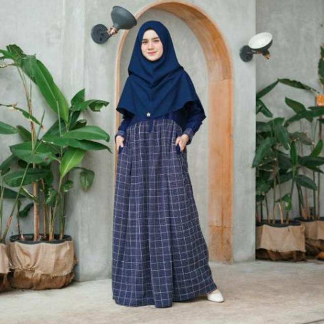 Hijab Princess Nami Dress & Kayla Khimar