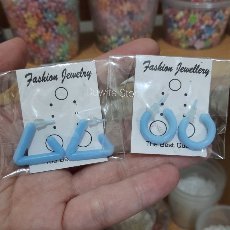 (1PCS)ANTING PLASTIK ANAK/DEWASA MOTIF BULAT/SEGITIGA MINIMAL ORDER 10.000 TIDAK TERMASUK ONGKIR