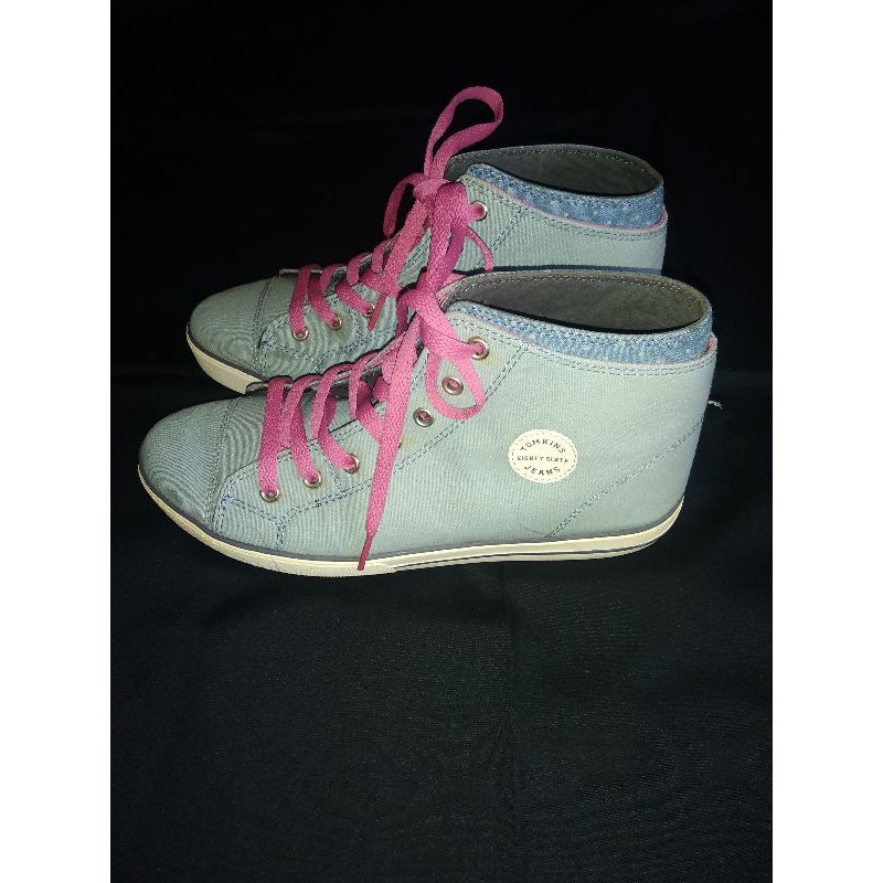 Sneakers Tomkins Wanita