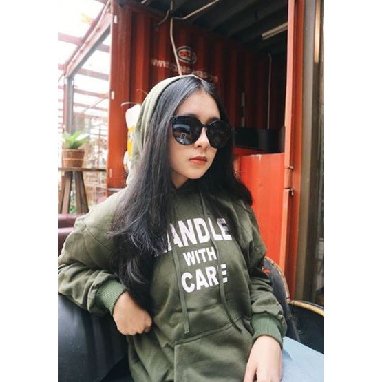 HANDLE WITH CARE HOODIE JUMPER - ATASAN HALUS TEBA TERLARIS