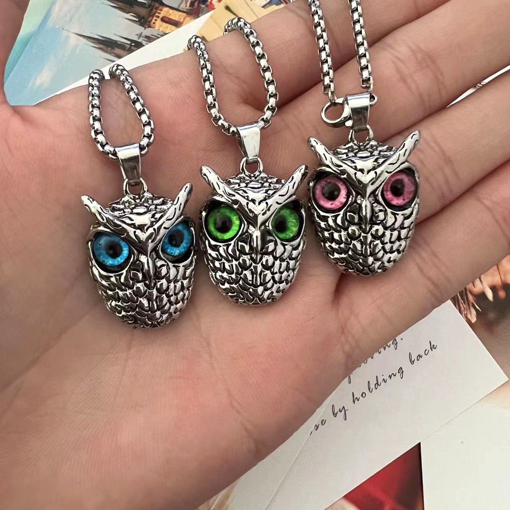 Kalung Liontin Burung Hantu Mata Biru Mata pink Hijau Bahan Stainless steel Untuk Pria Dan Wanita