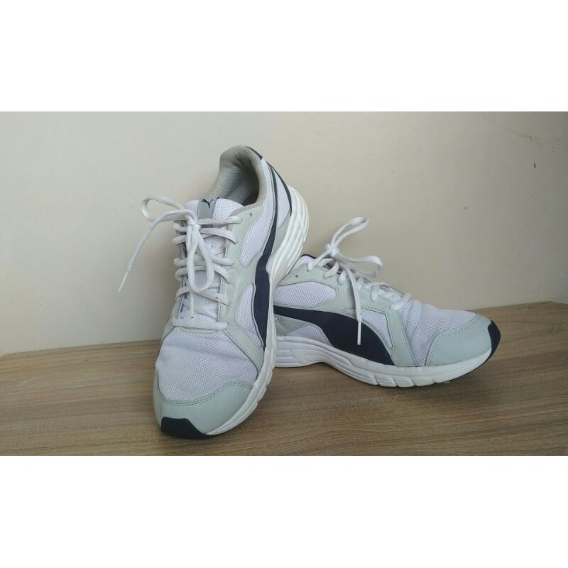 Sepatu puma axis mesh original bekas second