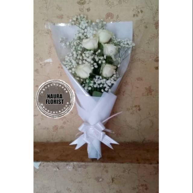 bunga bunga buket mawar putih buket wisuda mawar putih kombinasi baby Bread