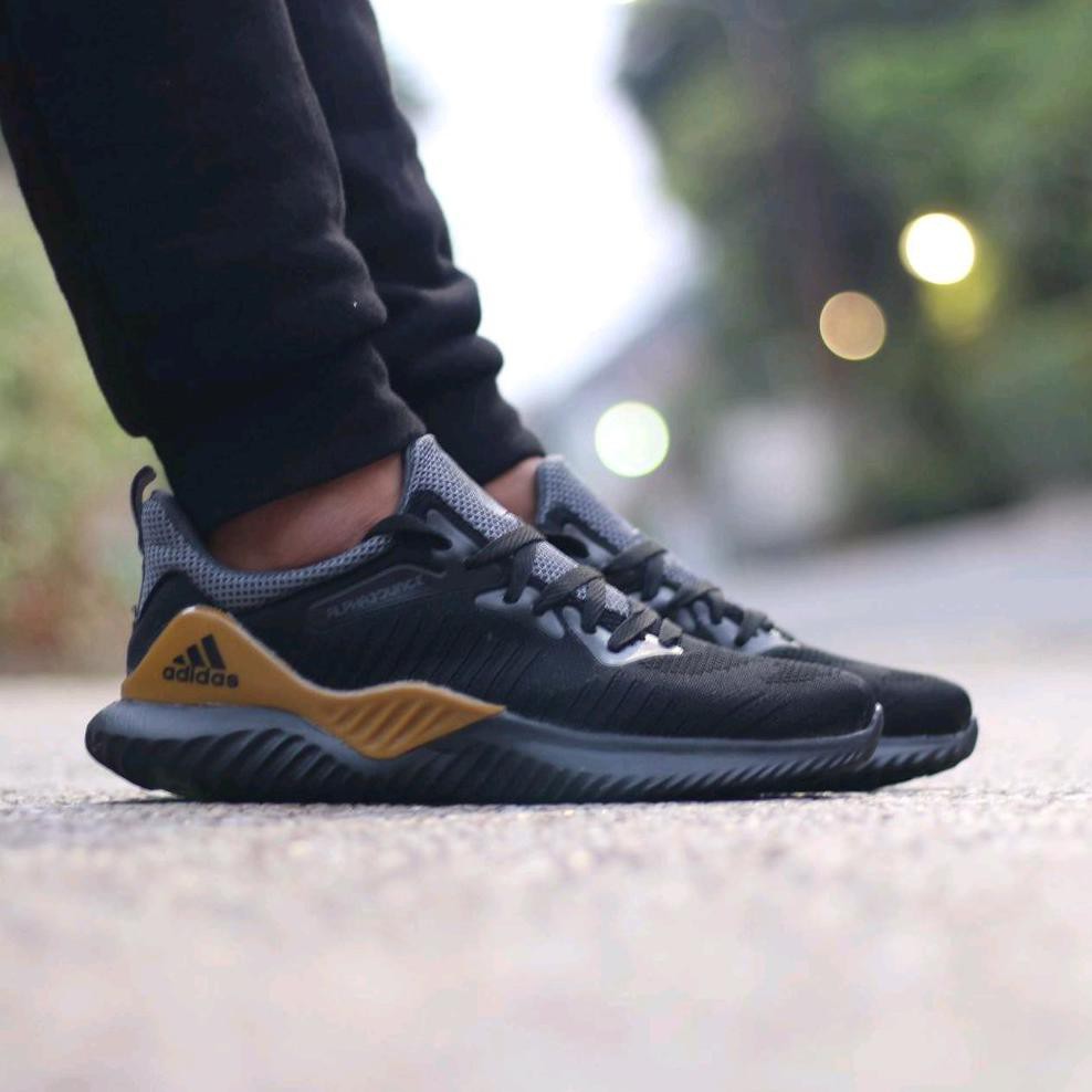 Adidas Alphabounce//Sepatu Adidas Pria//Sepatu Sneakers Pria