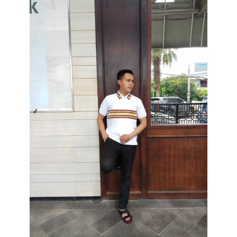 Baju kemeja polo pria kerah putih tapis lampung