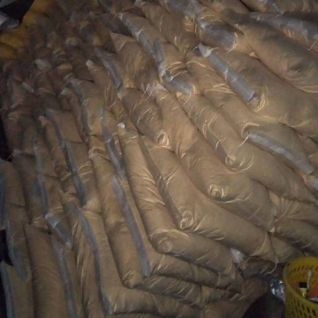 

Tepung roti/panir halus