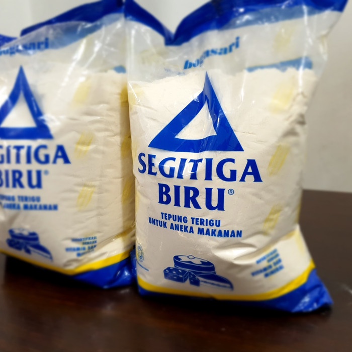 

hbt204tt Tepung Terigu Segitiga Biru 1 Kg Da01D100