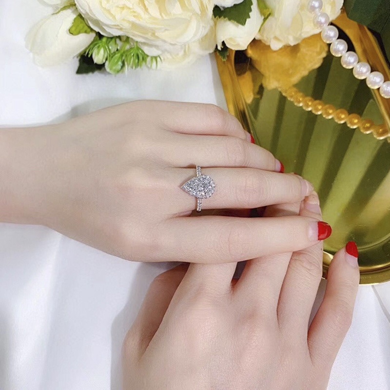 Cincin Bentuk Pir Warna Silver Bahan Cubic Zirconia Untuk Wanita