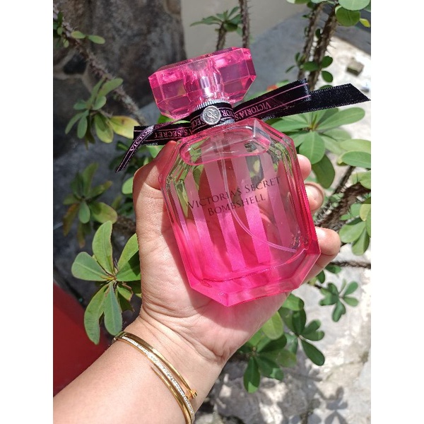BOMBSHELL VICTORIA'S SECRET
