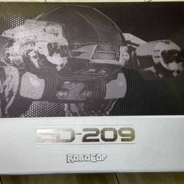 HOTTOYS ED-209 ROBOCOP