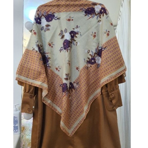 VIVI ZUBEDI X ZASKIA SUNGKAR Hijab