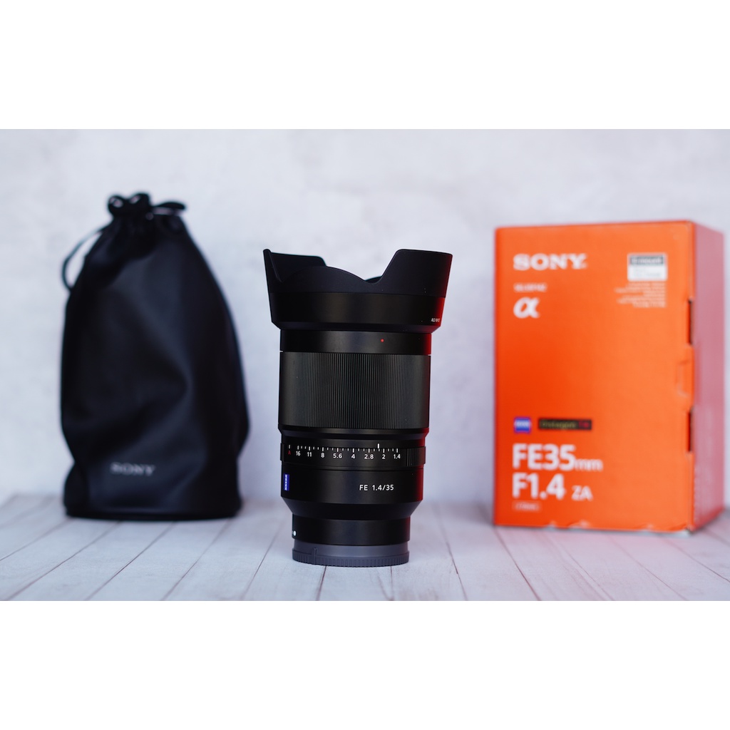 lensa Fix sony 35mm f1.4 ZA sony FE 35mm f1.4 Zeiss