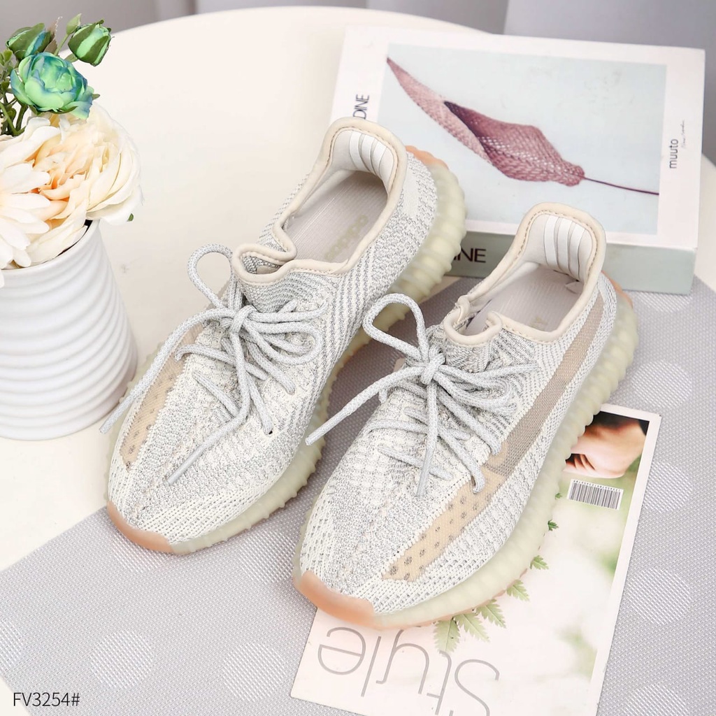 Ads Yeezy Boots 350 V2 Lundmark  (Reflective) Women FV3254