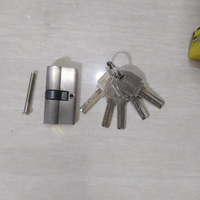 Silinder / cylinder Kunci Pintu Besar Jantung kuningan