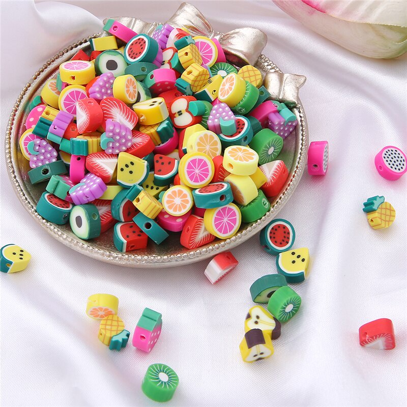 30Pcs Manik-Manik Spacer Polymer Clay Bentuk Buah / Hewan Warna Campur Untuk Membuat Perhiasan